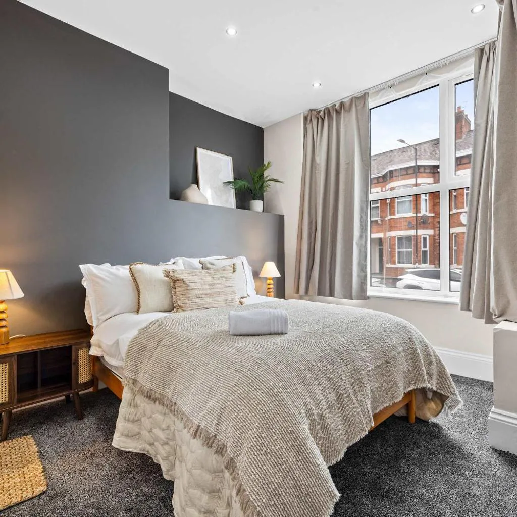 Photograph of Sleeps 14 The Old Trafford Family Zen by Genesis Living