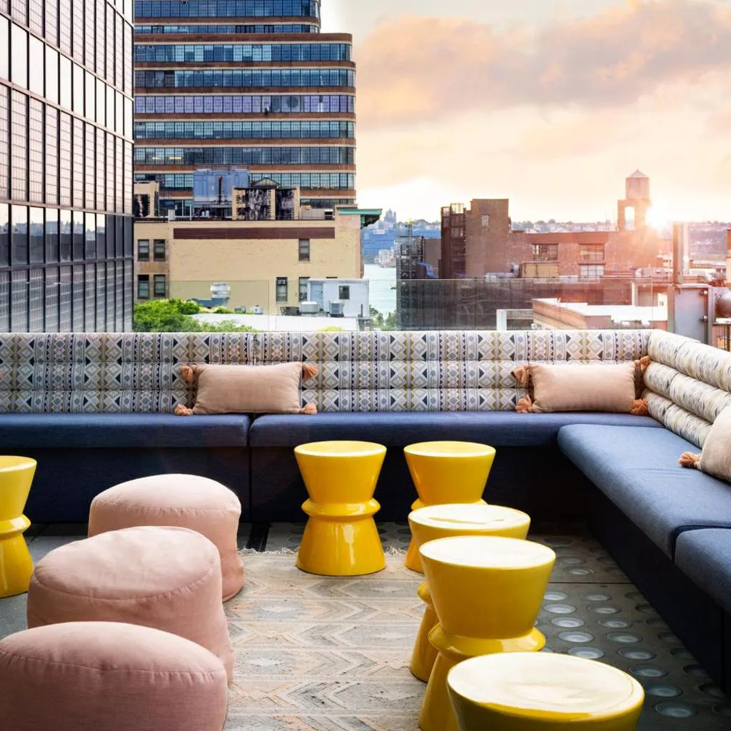 Photograph of Hotel Alameda, Highline
