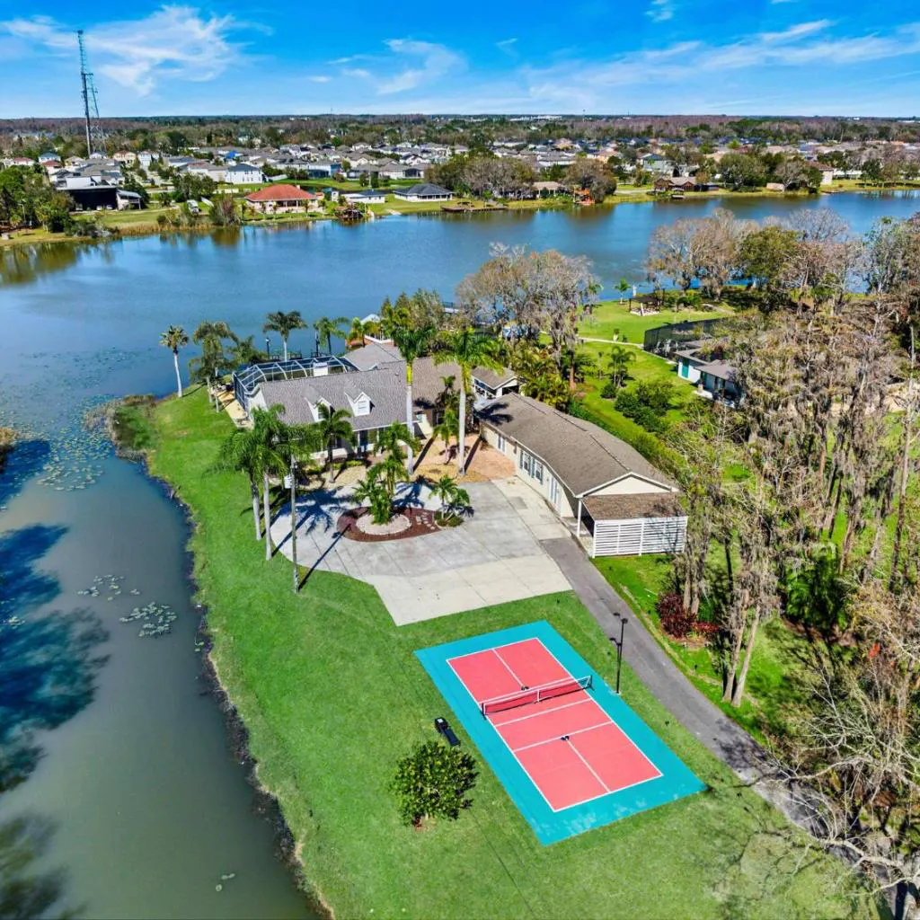 Photograph of Waterfront - Pool - Pickleball - Basket -Sleeps 18