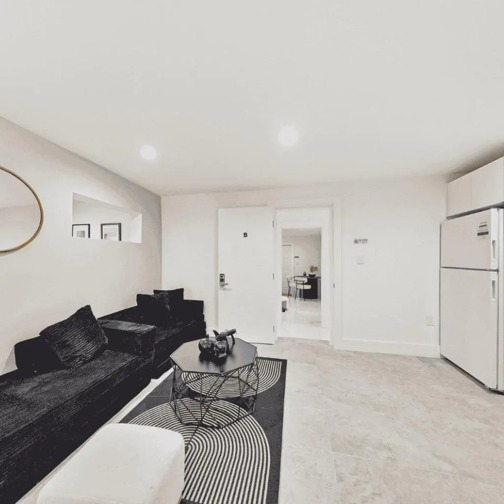 Photograph of Modern 1BR Suite near MIA Free Parking