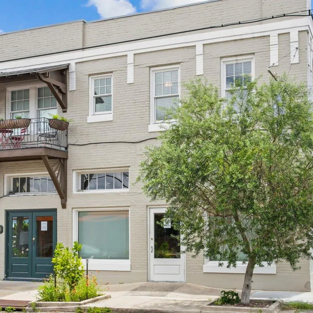 Photograph of Stunning 2BD luxury apt perfect NOLA location