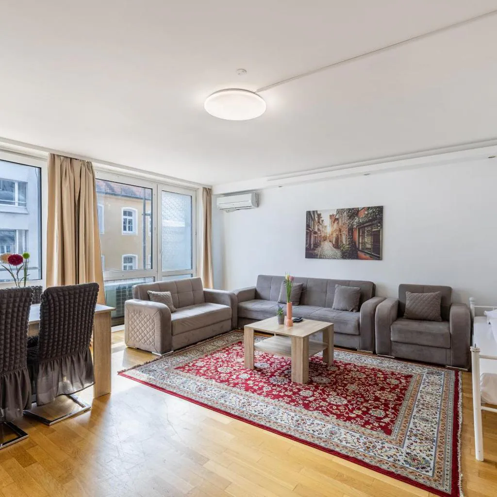Photograph of Aldars Urban Trio Suite No.6