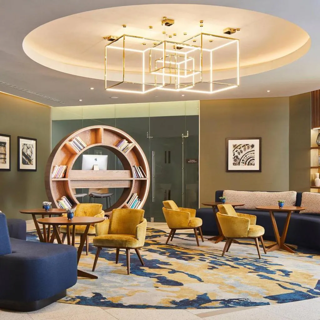 Photograph of London Marriott Hotel Kensington