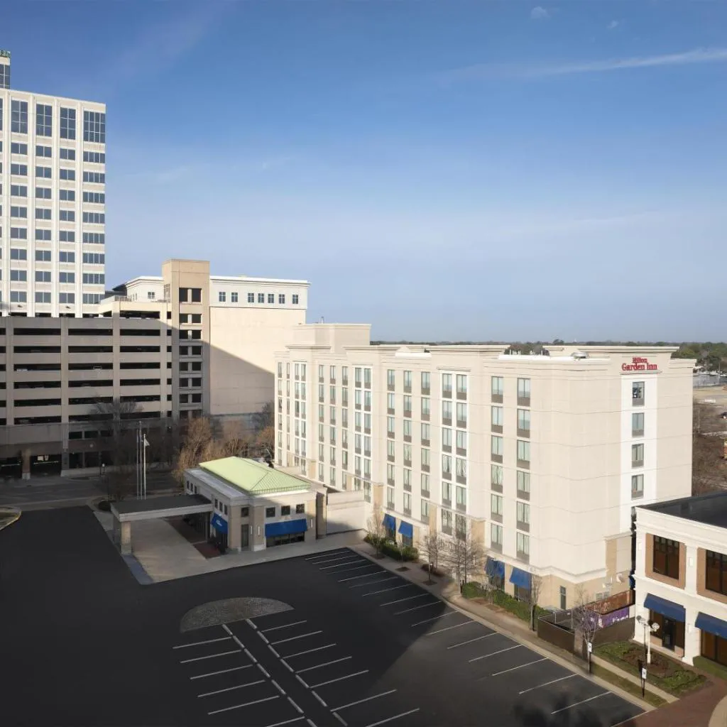 Photograph of Hilton Garden Inn Virginia Beach Town Center