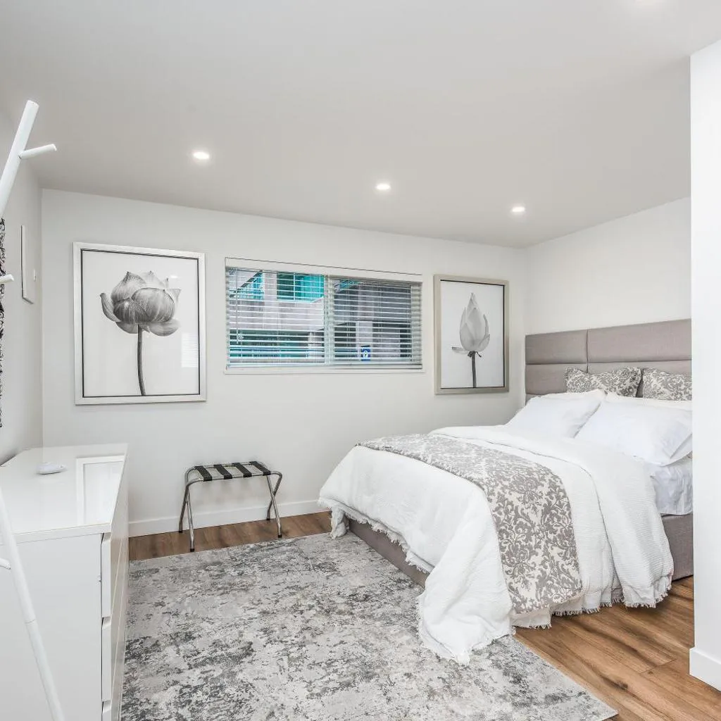 Photograph of Spacious apartment near downtown