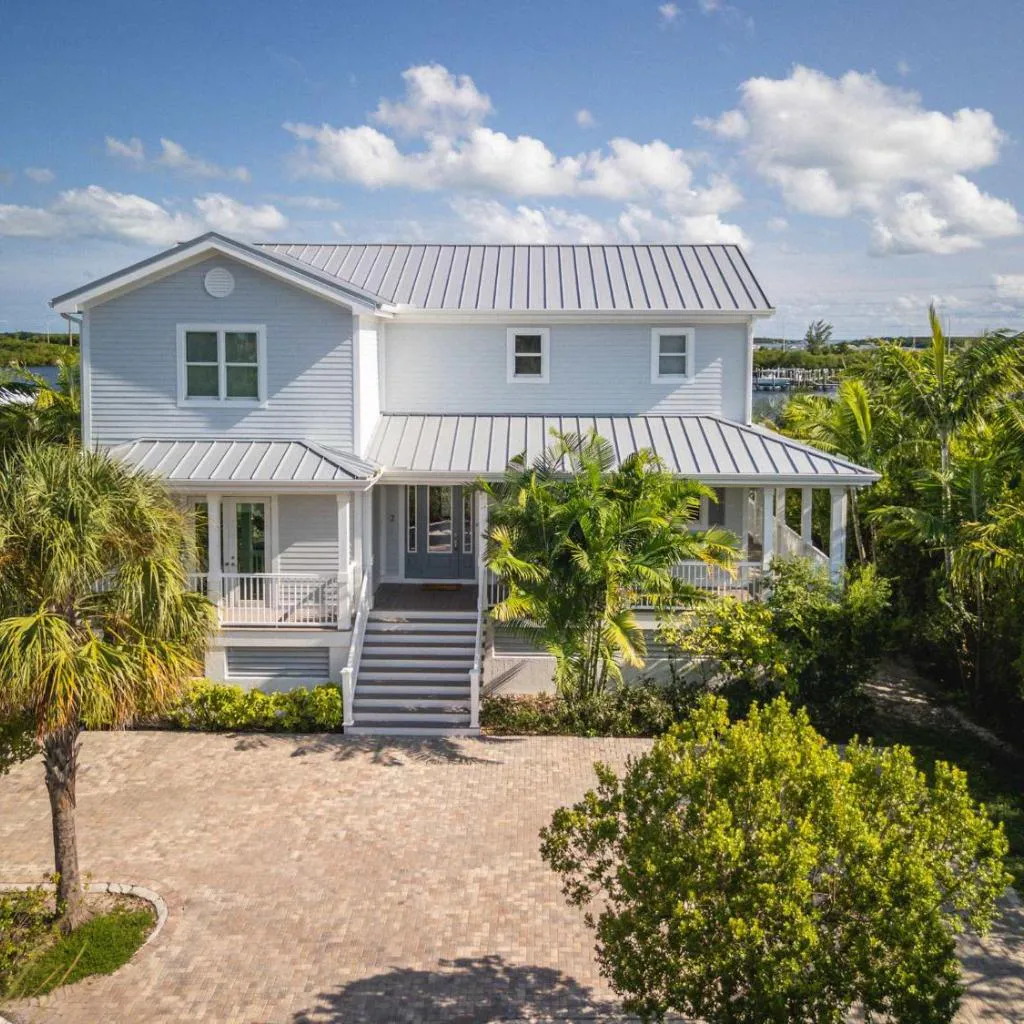 Photograph of Evershore House -Pool, Parking, Dock!