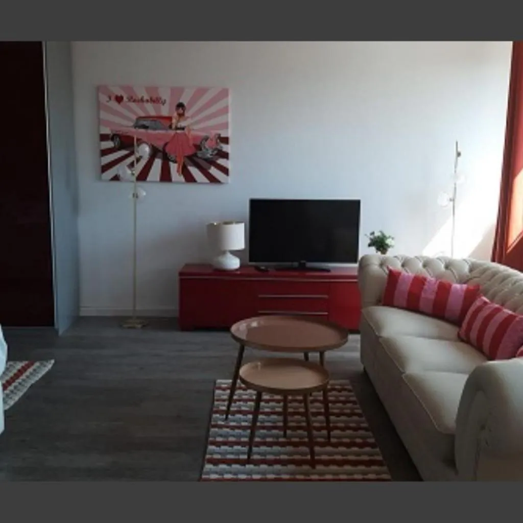Photograph of Zentrale Wohnung für 2 Personen Hamburg BoLA 45