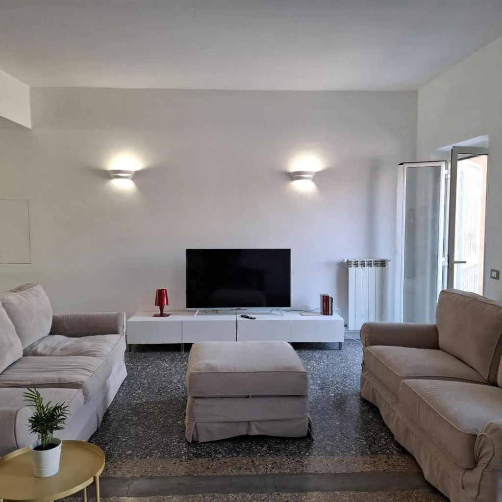 Photograph of Monti View Apartment