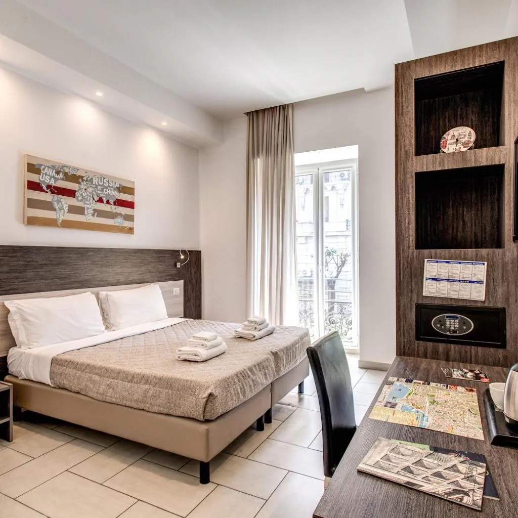 Photograph of Napoli Suite