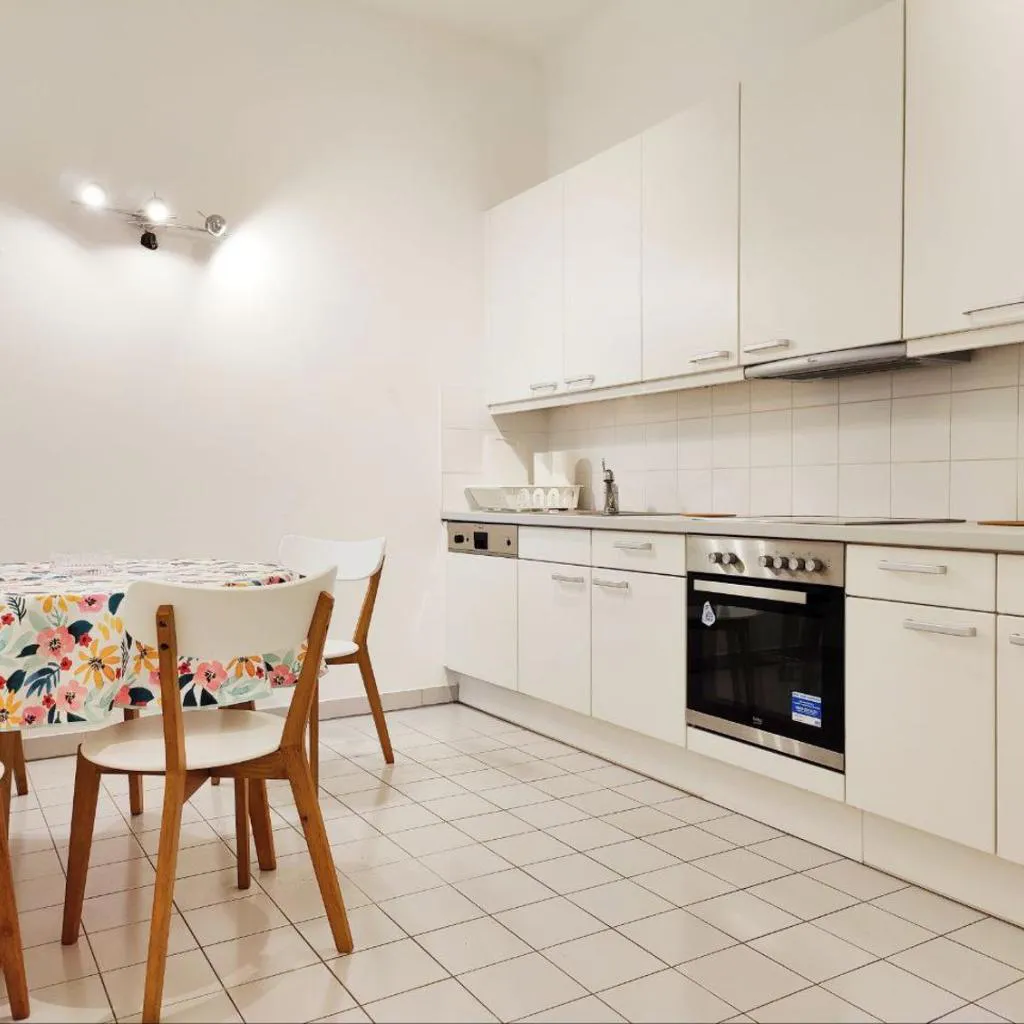 Photograph of Central Mariahilfer Apartment 4 min to the city shopping center and Schönbrunn Palace