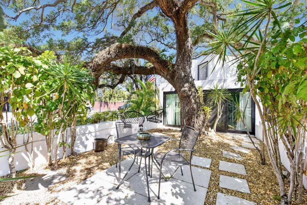 Photograph of Las Olas Hammocks Unit 4 By Dream Vacation
