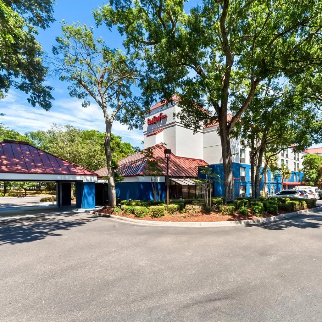Photograph of Red Roof Inn Myrtle Beach Hotel - Market Commons