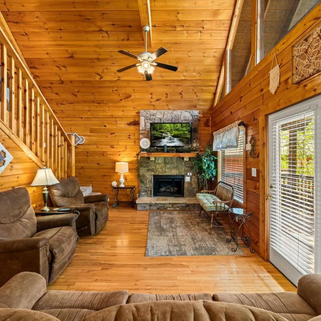 Photograph of Smoky Mountain Getaway Leave the World Behind