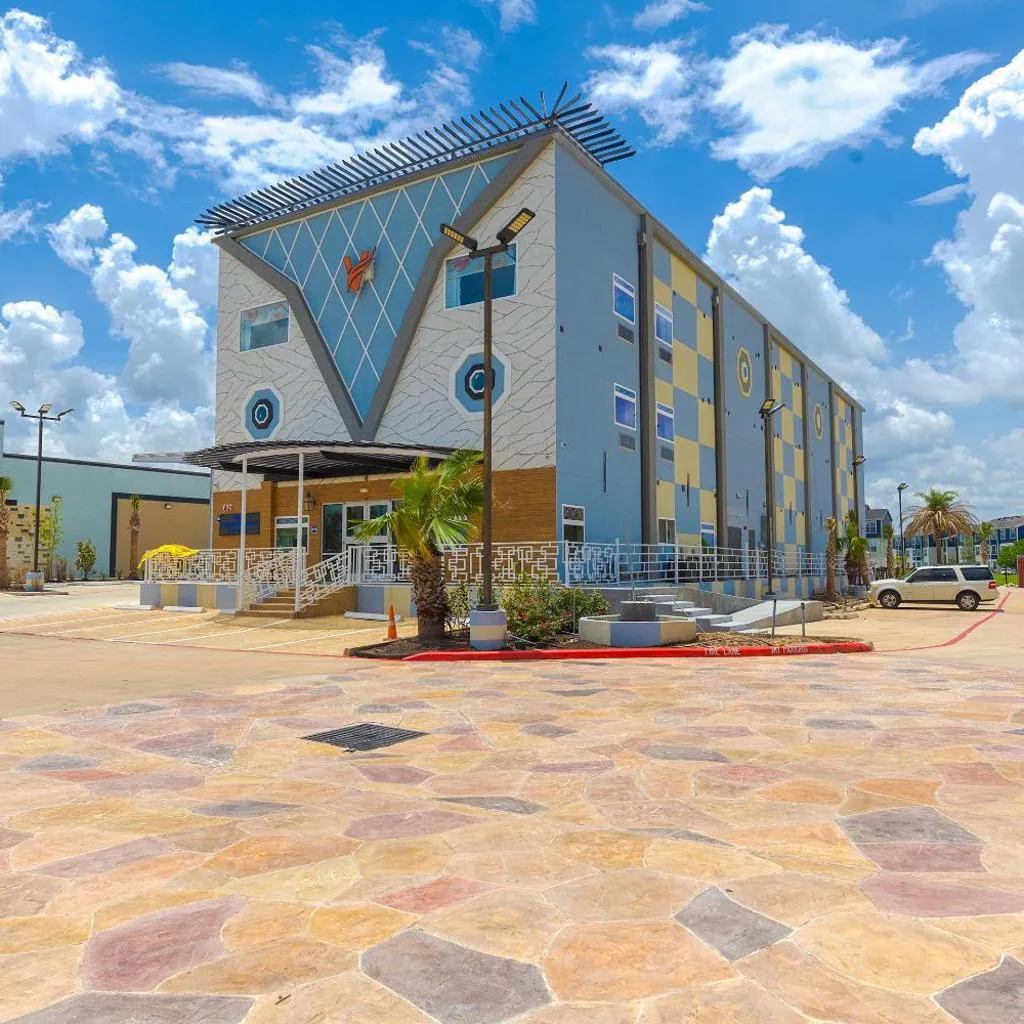Photograph of La Vyoma Villas, Westpark Hwy 6