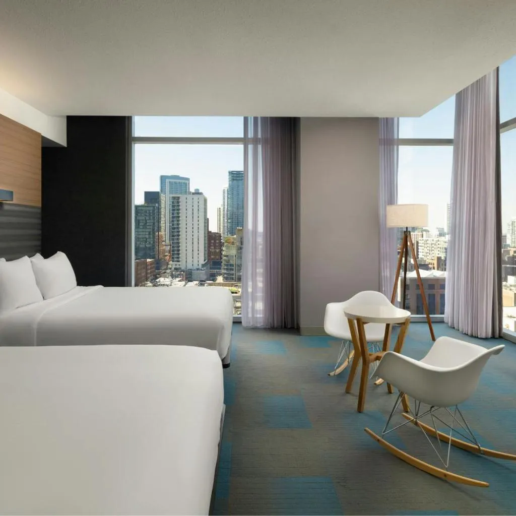 Photograph of Aloft by Marriott Chicago Downtown River North