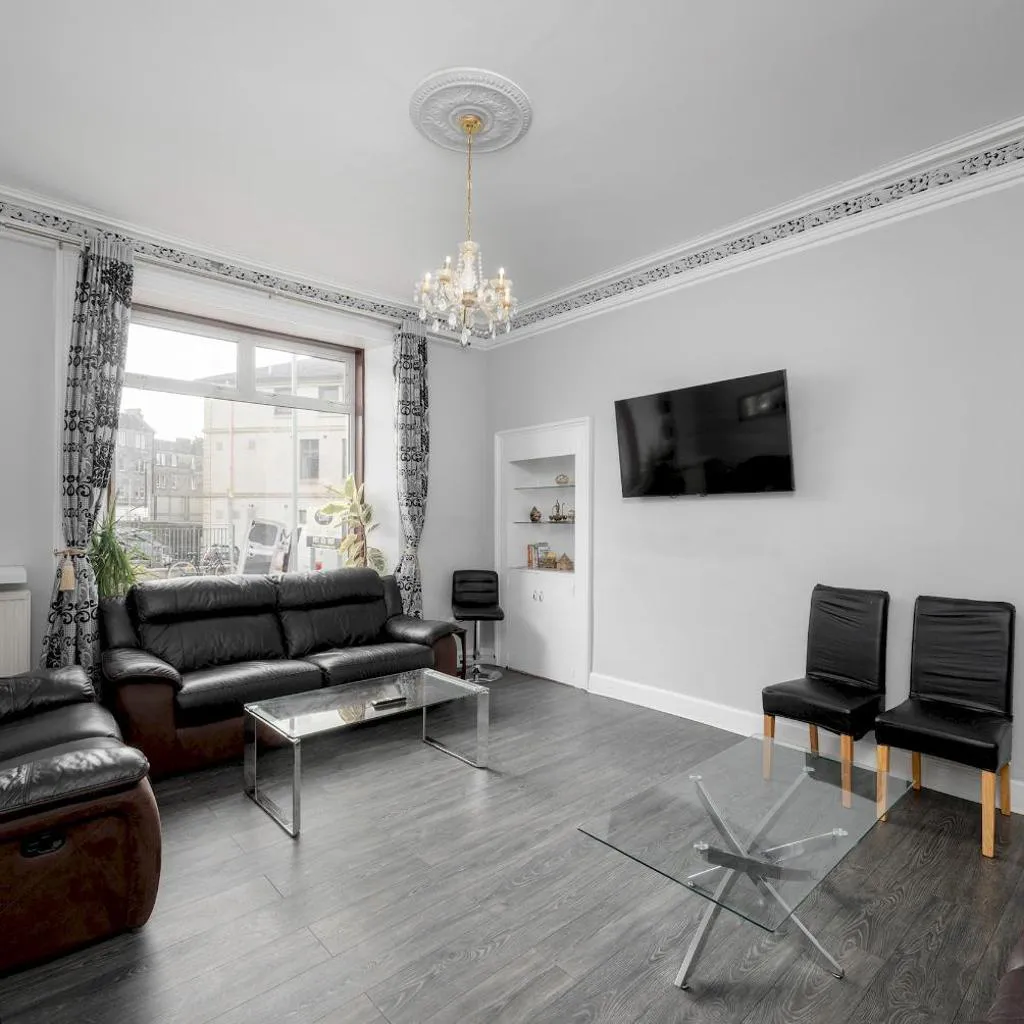 Photograph of Charming Spacious Guesthouse Edinburgh - Pass the Keys