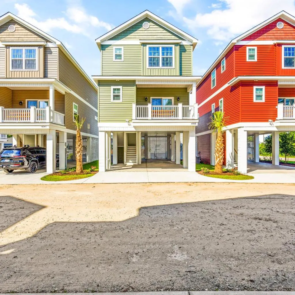 Photograph of Emerald Horizon House Walk to Beach