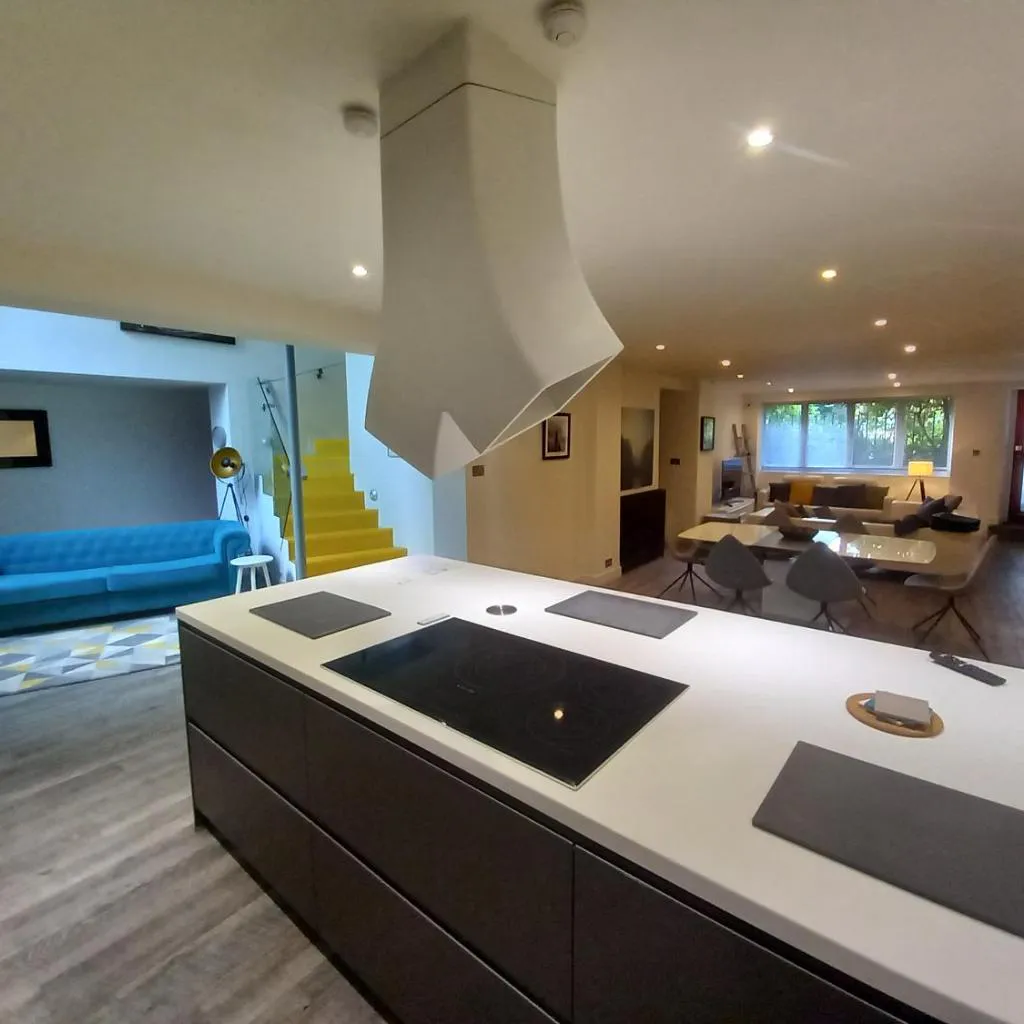 Photograph of Luxury Architect Designed Apt 13 Mins to Royal mile