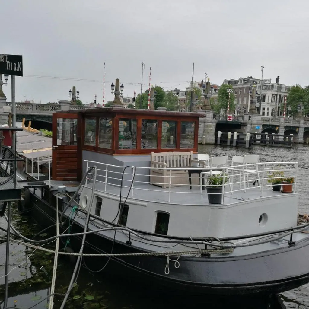 Photograph of houseboat Rose