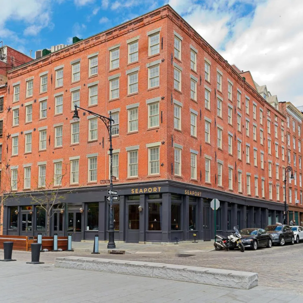 Photograph of 33 Hotel, New York City, Seaport