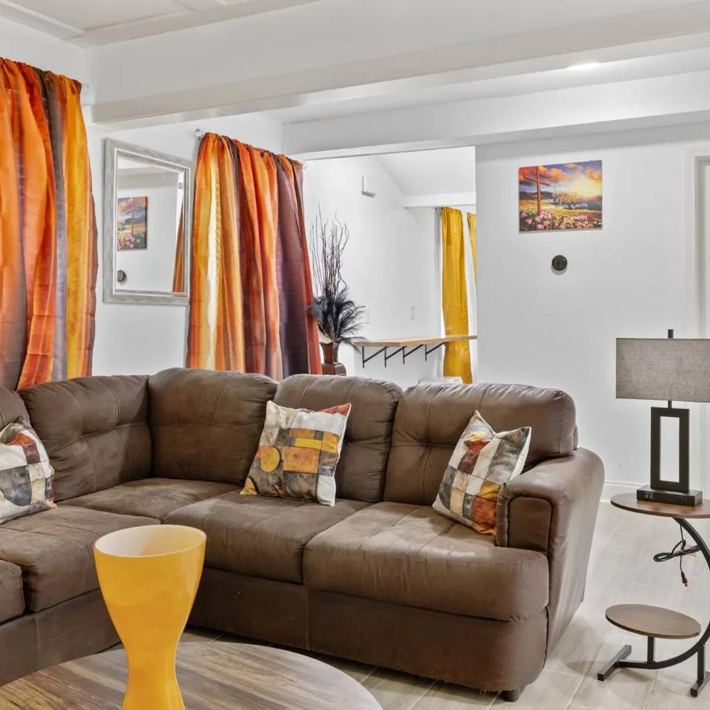 Photograph of 2br Near Mercedes Stadium Private Modern Retreat
