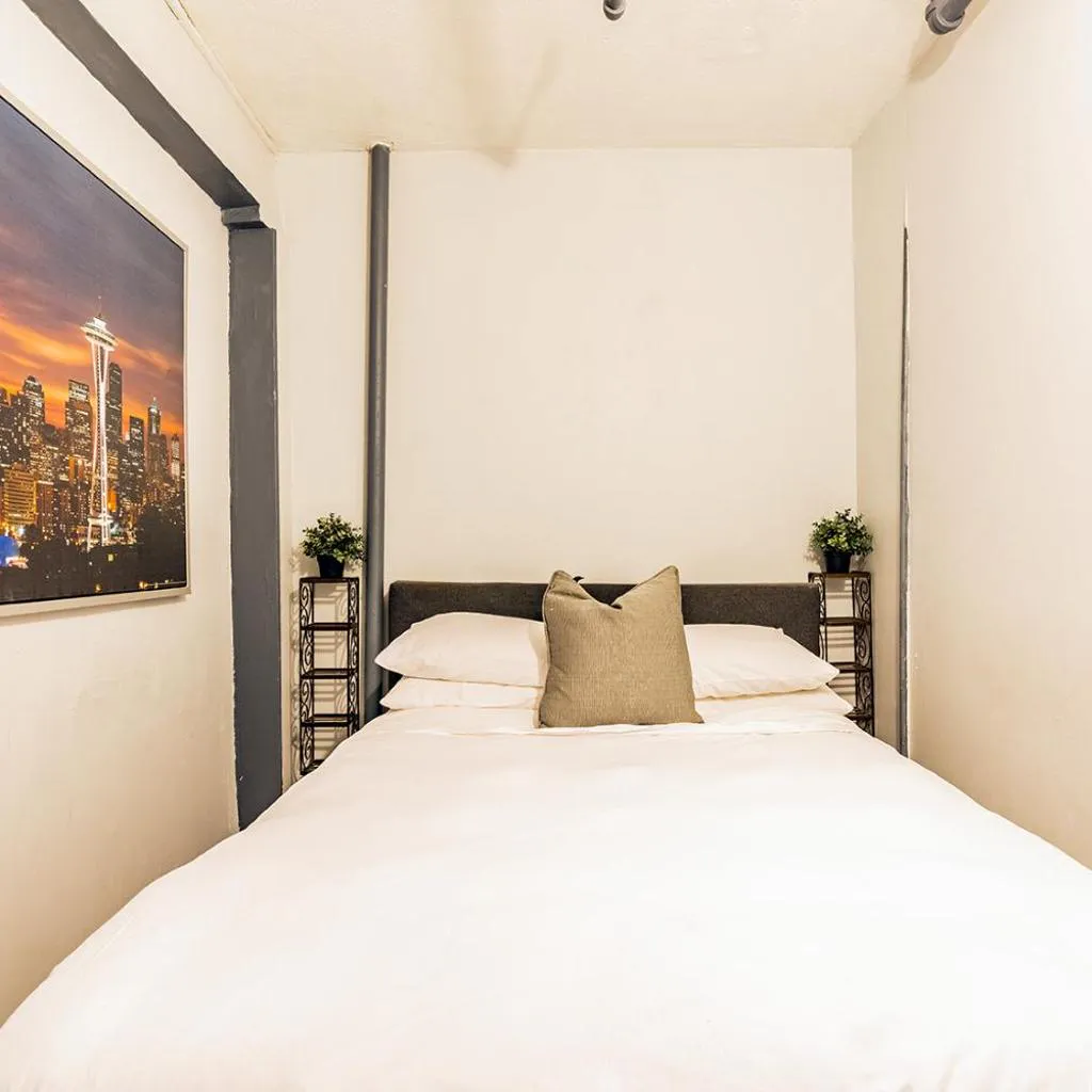 Photograph of Capitol Hill 4-Bed Retreat for Groups