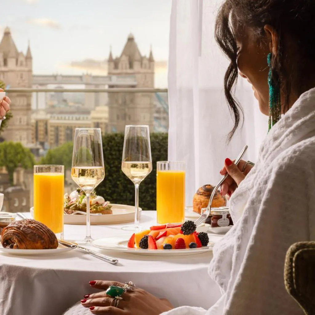 Photograph of Four Seasons Hotel London at Tower Bridge