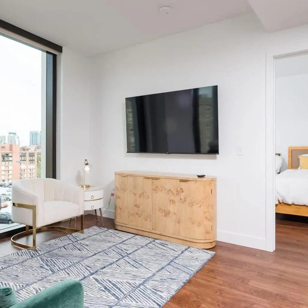 Photograph of Back-Bay 2BR Condo w Roof top Gym Parking