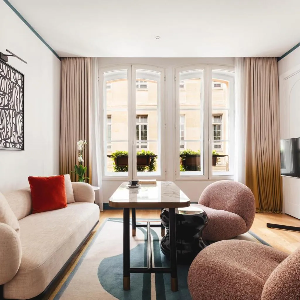 Photograph of Hôtel Bel Ami