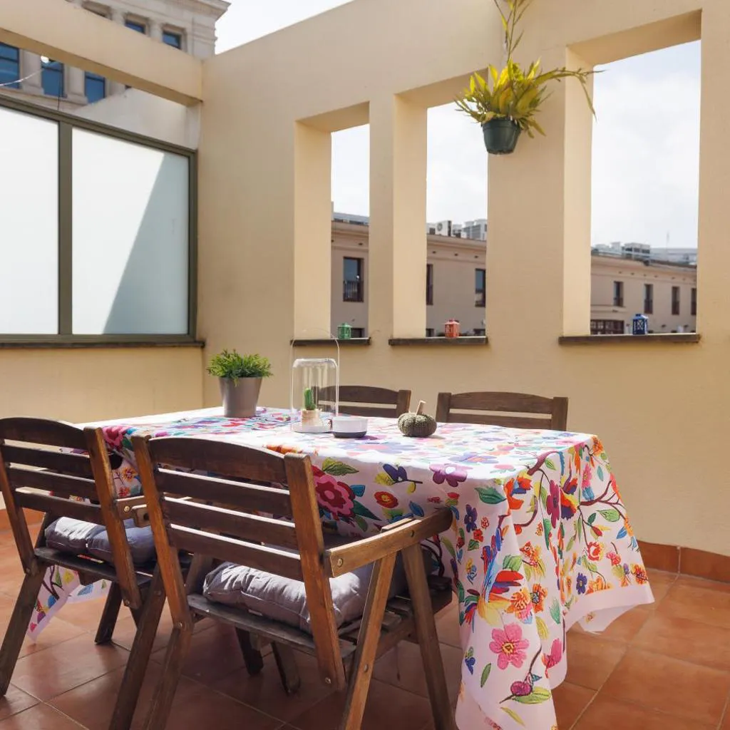 Photograph of Bright Apartment with Terrace on Paseo de Gracia