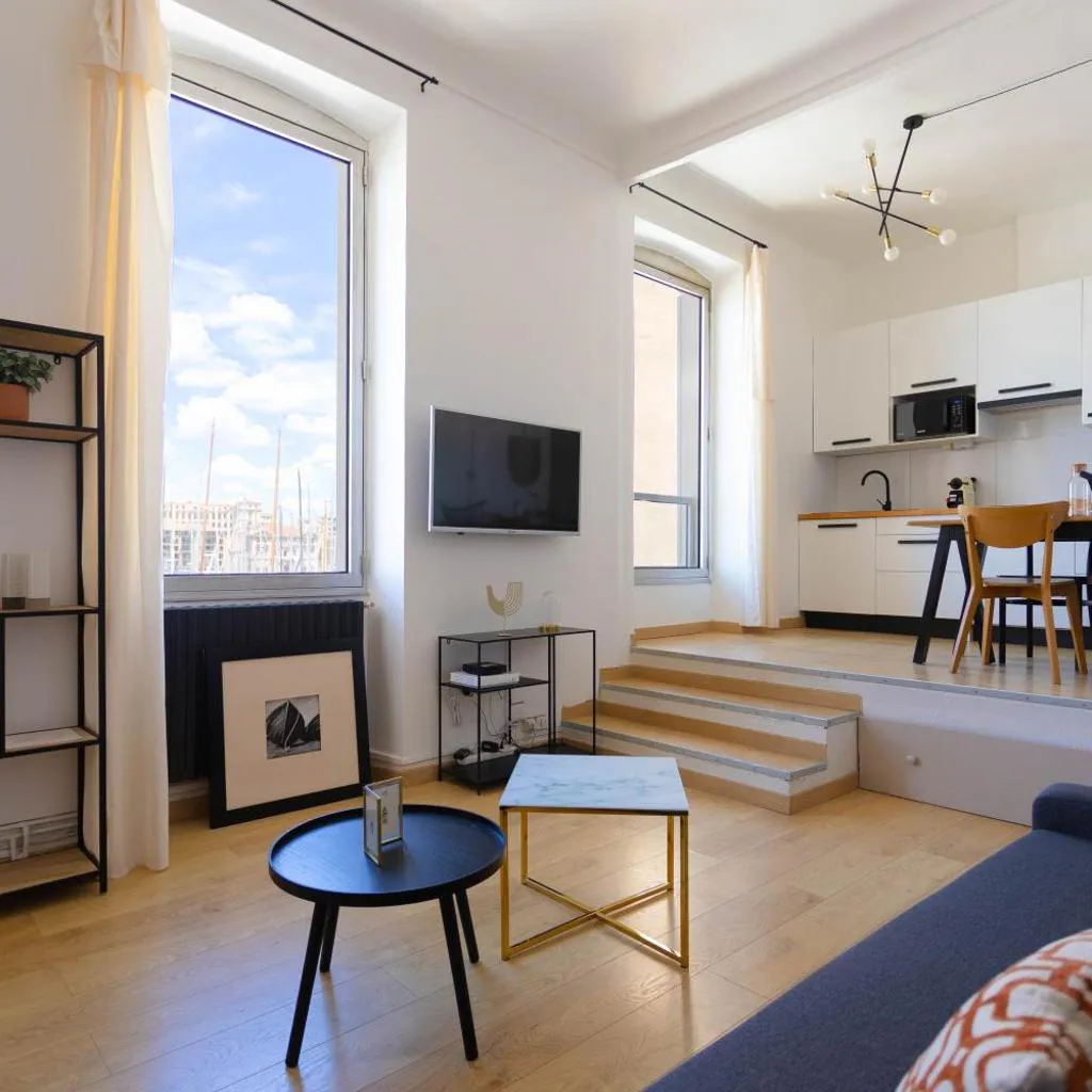 Photograph of Le Rive Neuve Standing Vieux-Port - Appartement 1 chambre 4 pers Vue Mer Clim