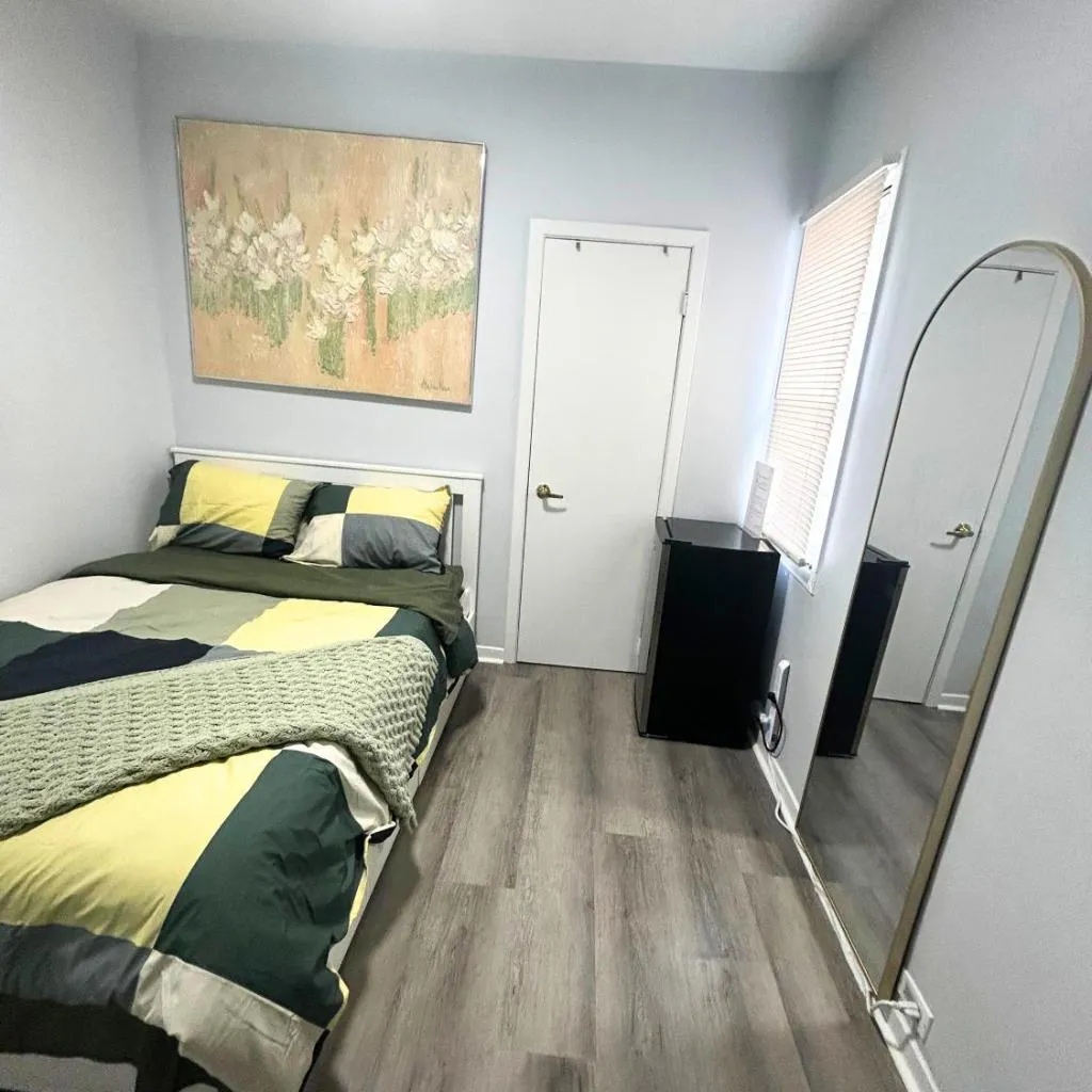 Photograph of Cozy Private Room Near Downtown Toronto