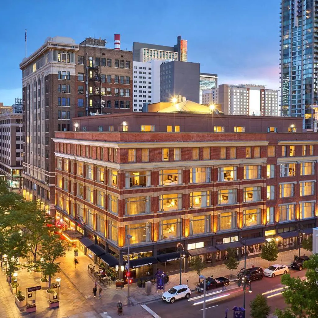 Photograph of Courtyard by Marriott Denver Downtown