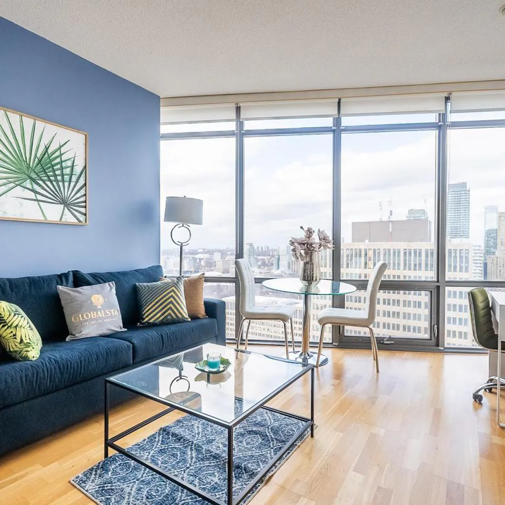 Photograph of 1BR High Floor View Downtown Toronto