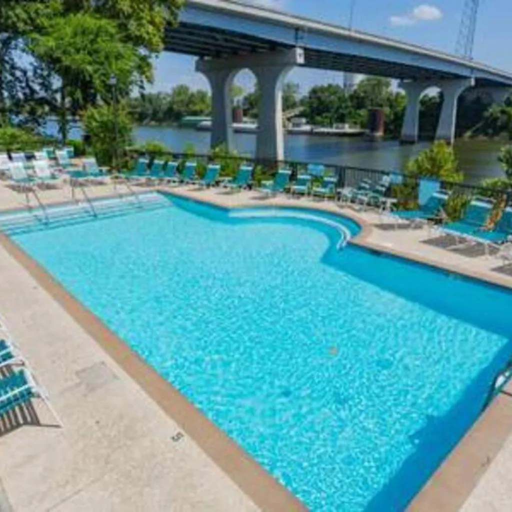 Photograph of Captain's Quarters Riverfront #1