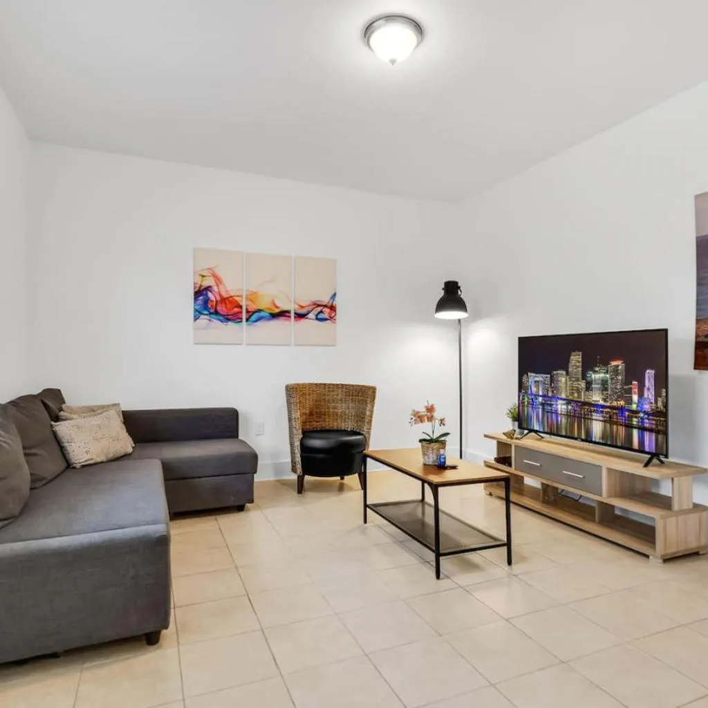 Photograph of Comfy 2BR Apt on 8th Street Enjoy Latin life