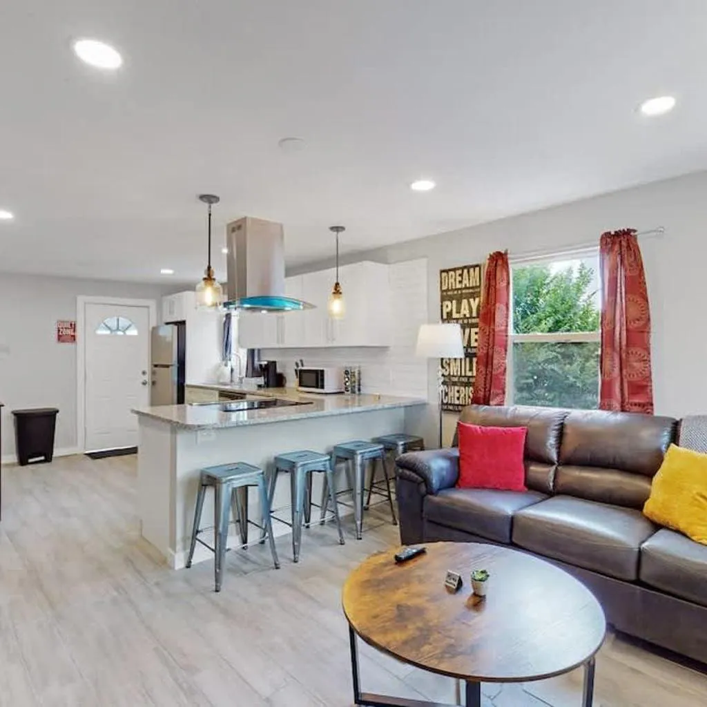 Photograph of Southwest Charm Spacious Family Home Near Denver