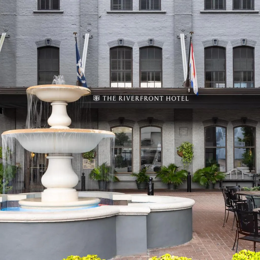 Photograph of The Riverfront Hotel New Orleans
