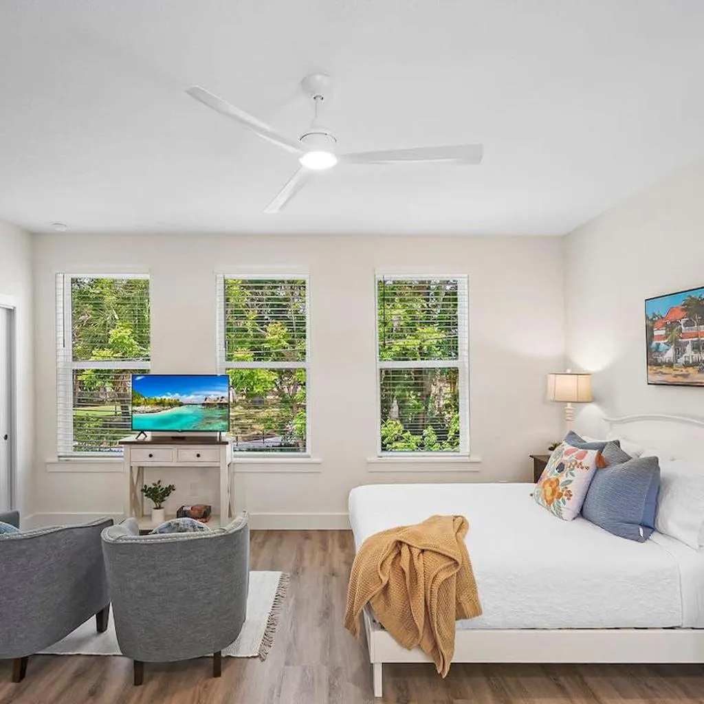 Photograph of New Private Apt in Uptown St Aug Walk Everywhere