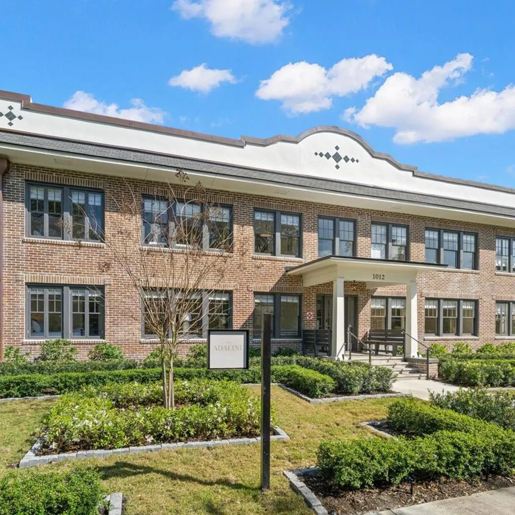 Photograph of The Adaline - Entire Complex In Hyde Park