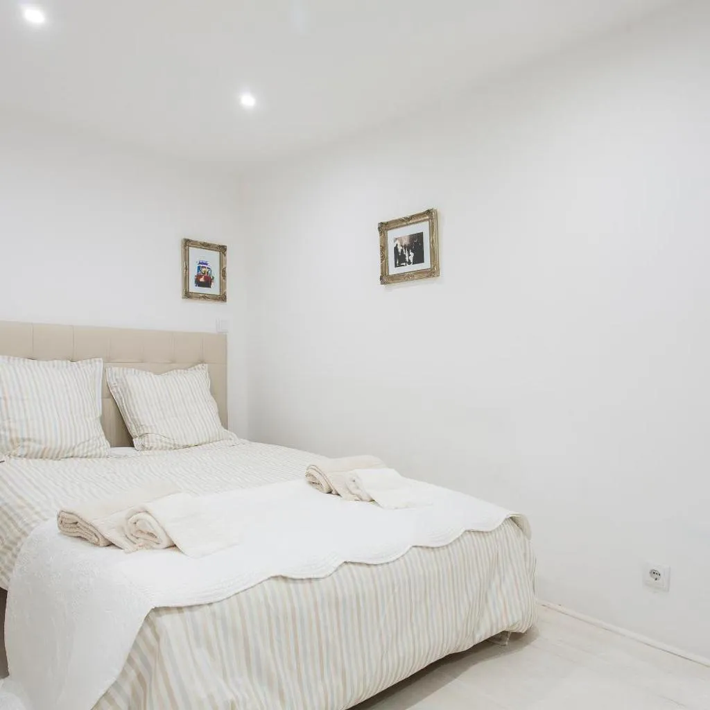 Photograph of Alfama Panteão 4 Guests