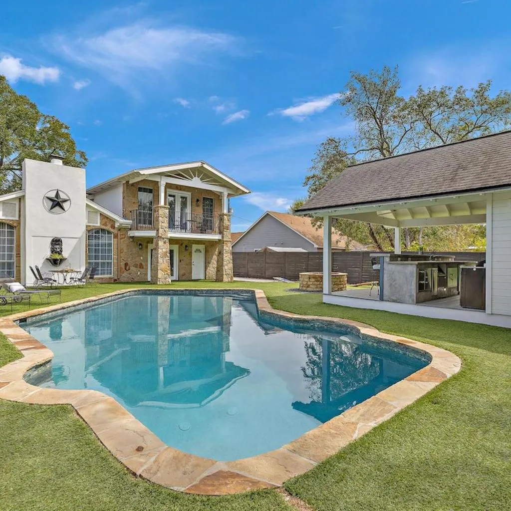 Photograph of Central Austin Retreat