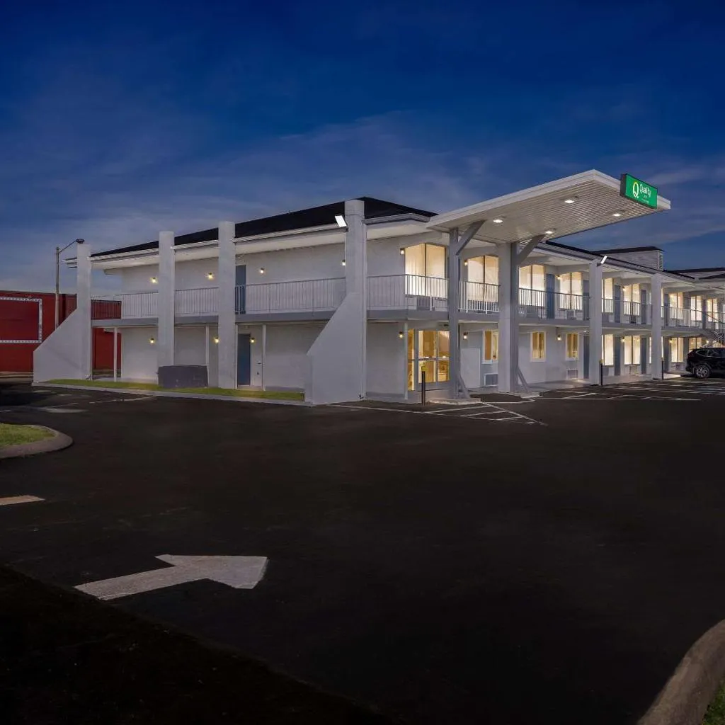 Photograph of Quality Inn Nashville - Opryland Area