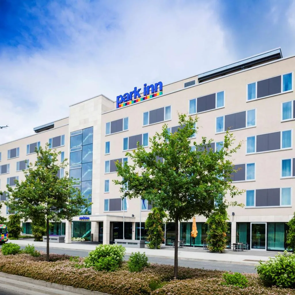 Photograph of Park Inn by Radisson Frankfurt Airport
