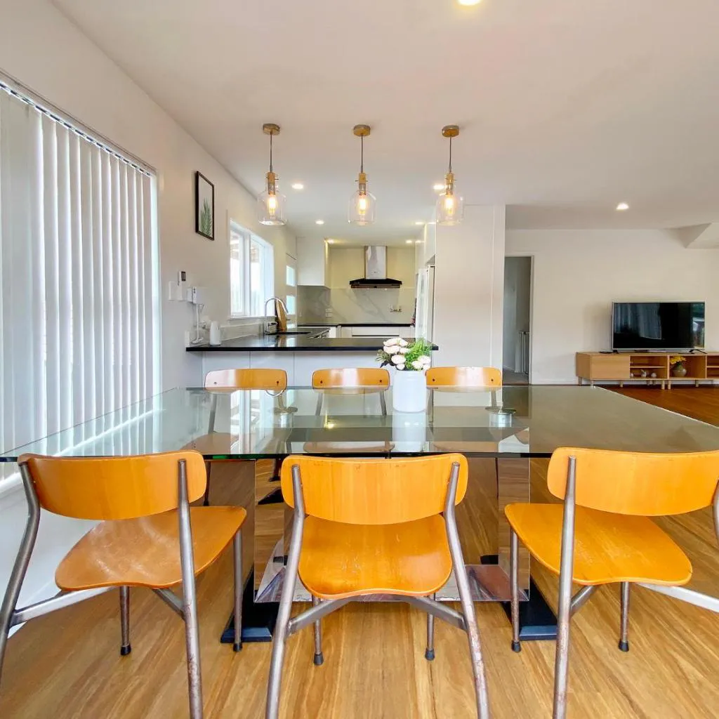 Photograph of Browns Bay Spacious Retreat- near Beach & Shopping