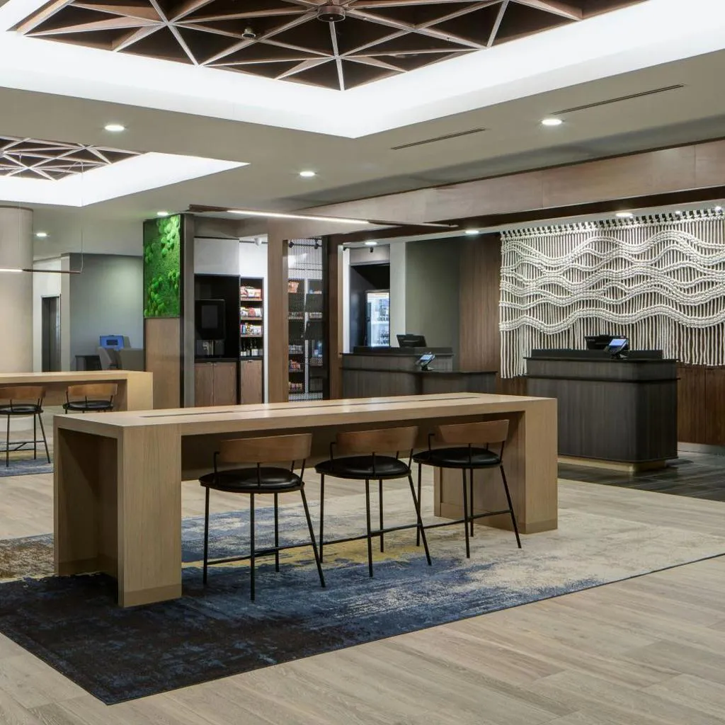 Photograph of Courtyard by Marriott Chicago Downtown/River North