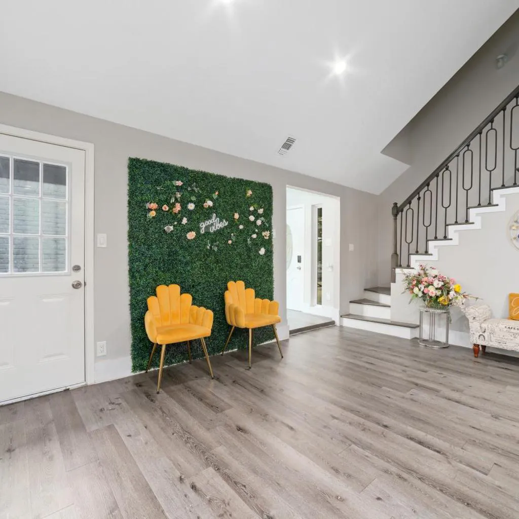 Photograph of Cozy 4 Bed -4 Bath