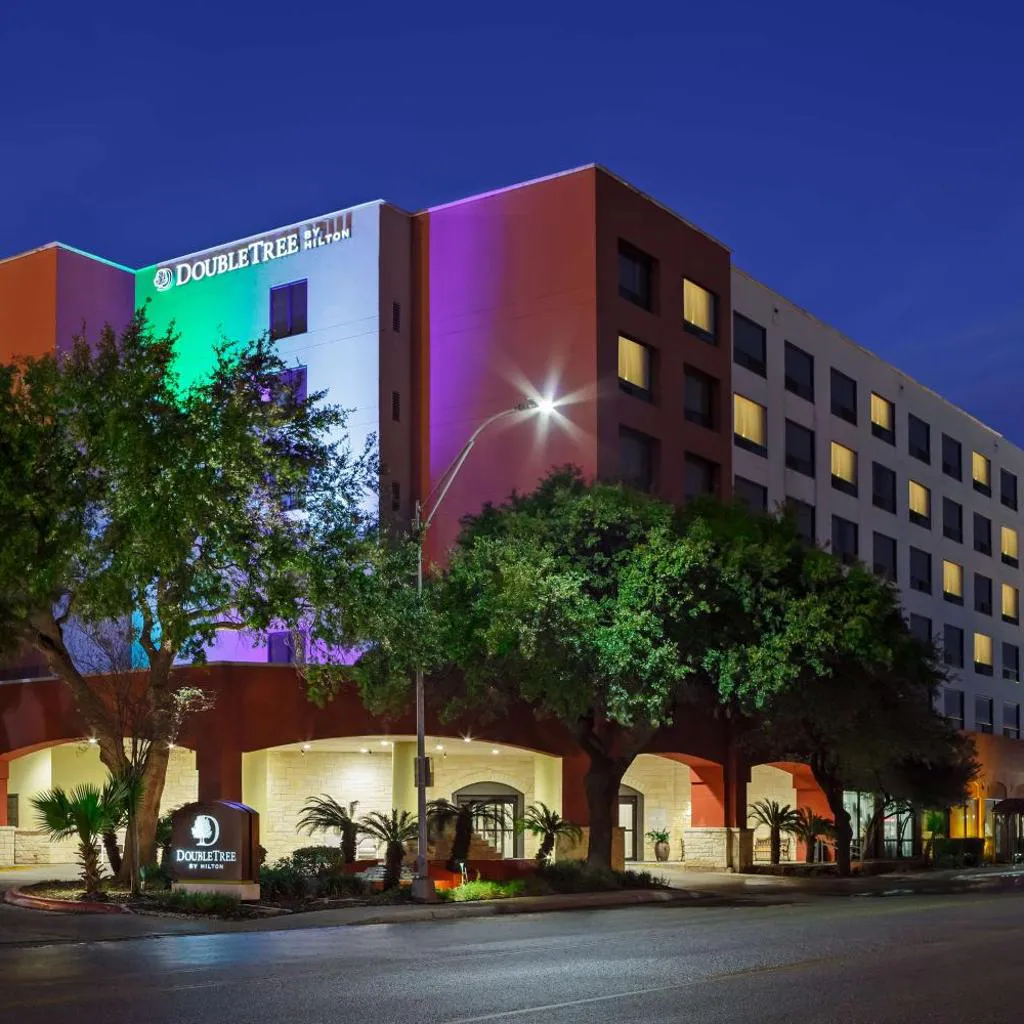 Photograph of DoubleTree by Hilton San Antonio Downtown