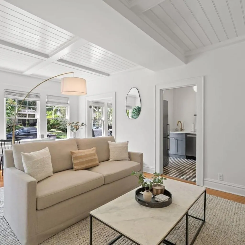 Photograph of The Adaline Room #5 - Upscale Hyde Park Apartment, 1st Floor, Steps to Bayshore