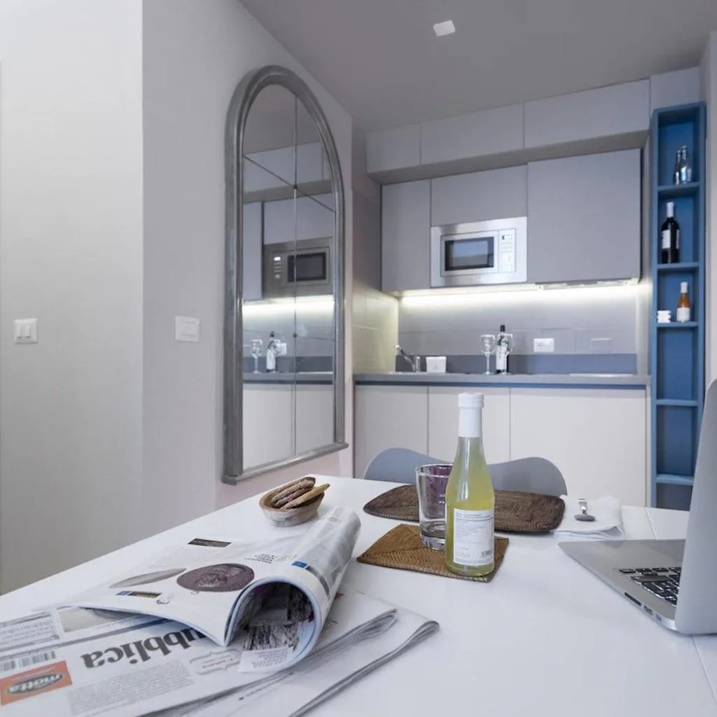 Photograph of Contempora - Elvezia Park - Studio overlooking the park - E14